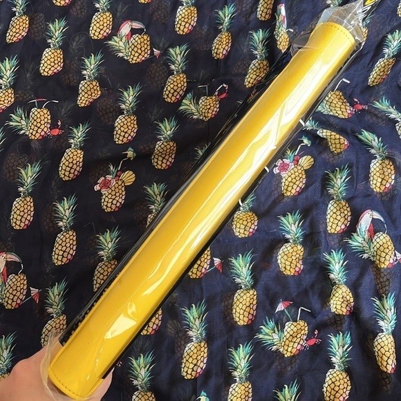 Brand New Yellow Trading Card Zipper Binder Premium Football Baseball Cards - Picture 5 of 14